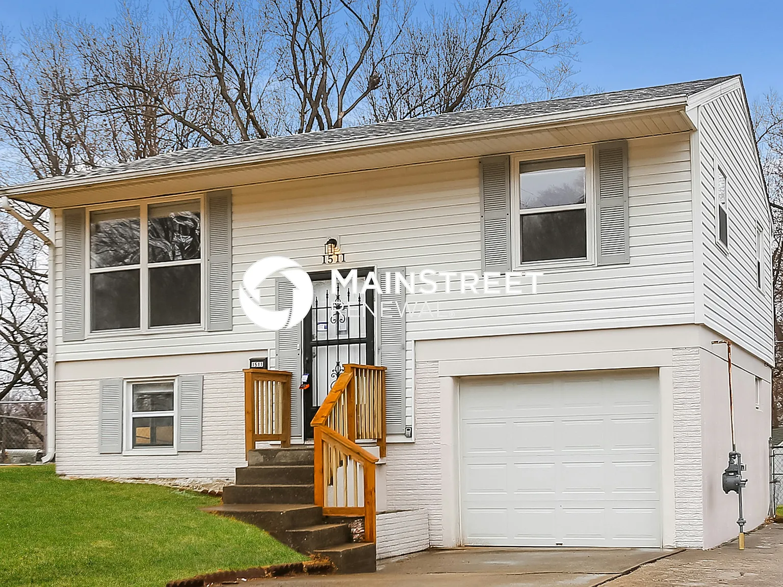 1511 N Seminole Dr — Photo 1