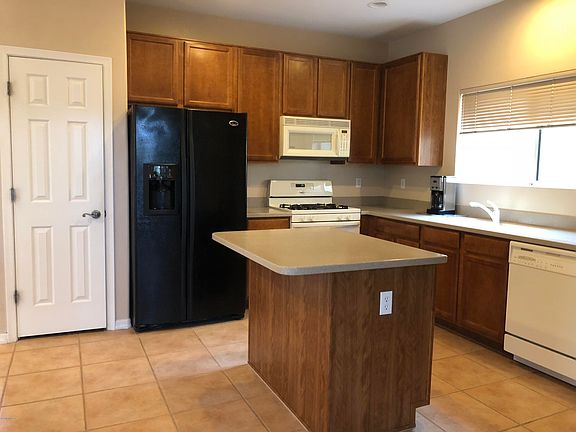 3rd image of 4229 E Deer Dancer Way