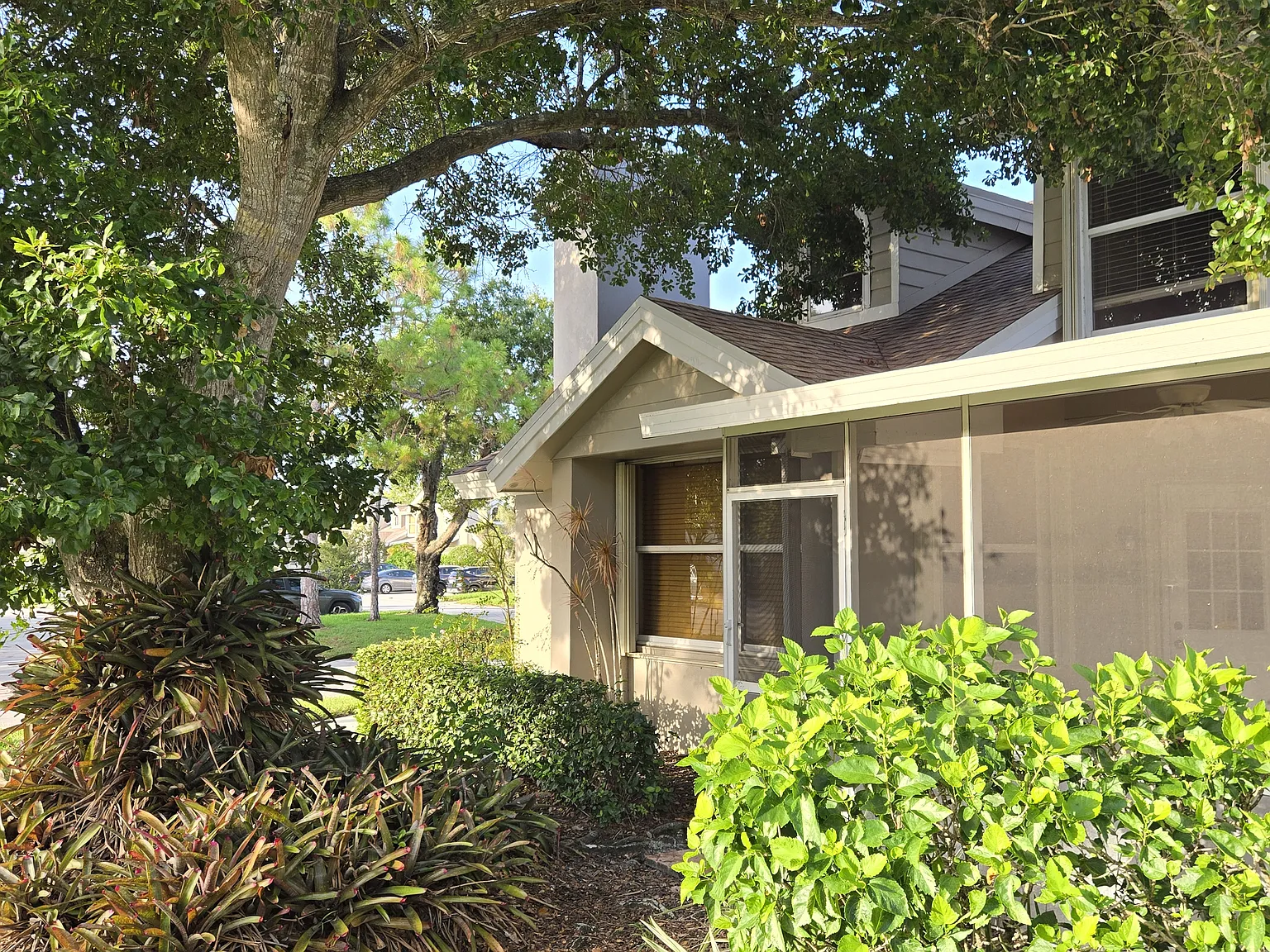 3 bed, 1296 sqft, $2,500 — Photo 1