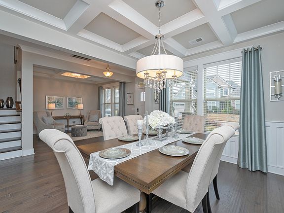 4th image of 120 Longfellow Way