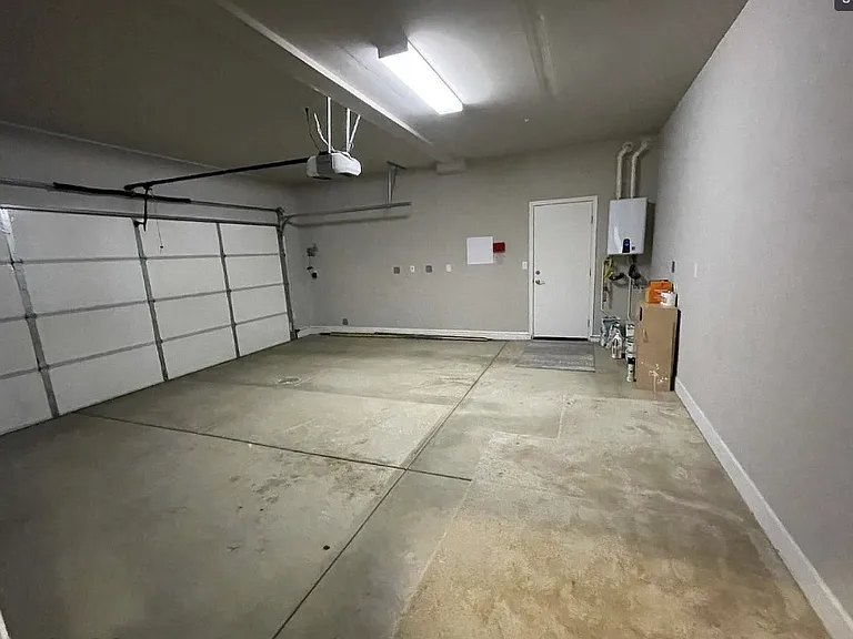 2744 Chardonnay Ln — Photo 2
