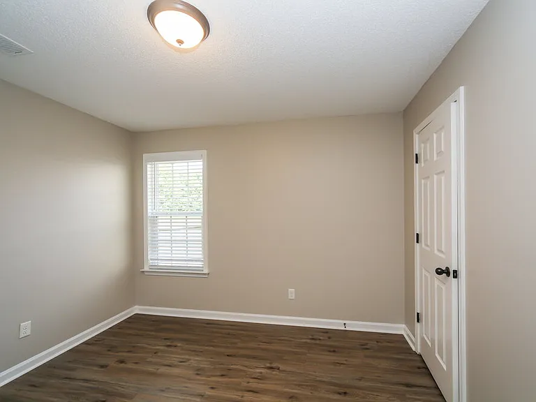 7333 Green Ash Dr — Photo 13