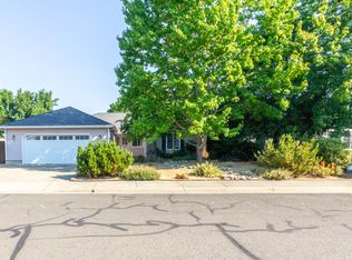 574 Mitchell Way, Central Pt, OR 97502