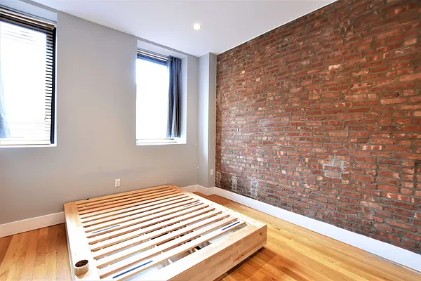 Rented by Clove Realty LLC | media 3