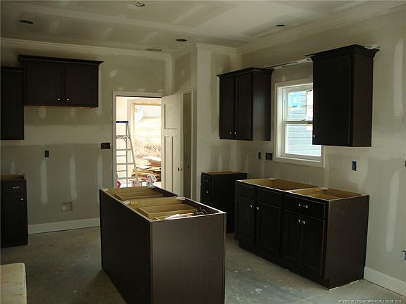 4th image of 121 Blue Chip Ct #100