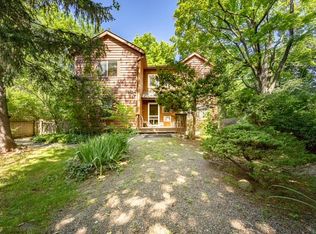 8 Pine Grove St #2, Woodstock, NY 12498