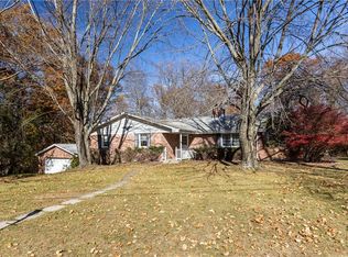 138 Lowery Dr, Valencia, PA 16059