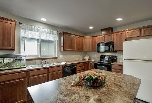 4th image of 20426 5th Avenue Ct E