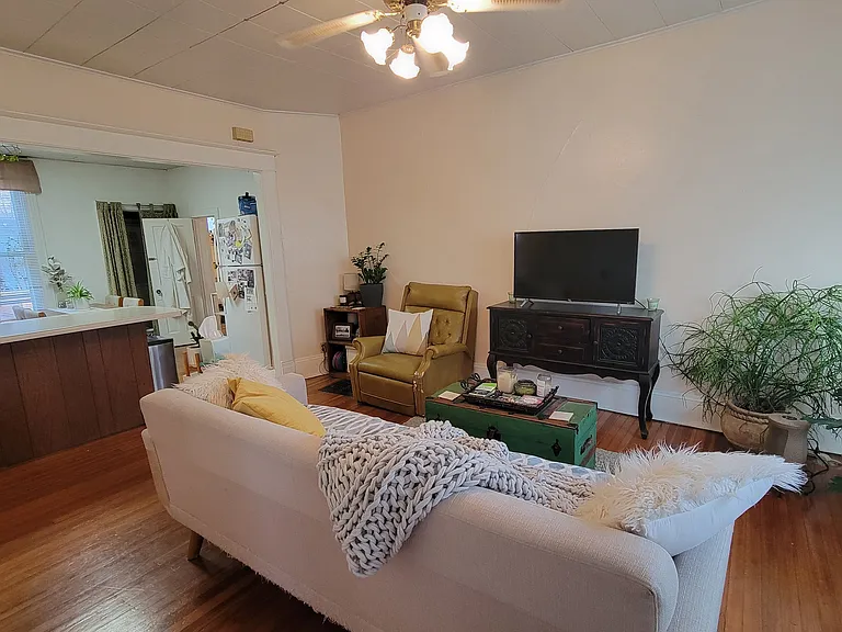 728 Ohio St #1 — Photo 10