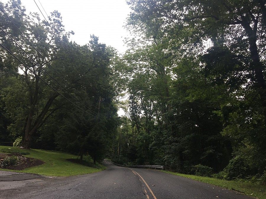 2nd image of 67 Mountain Lake Rd
