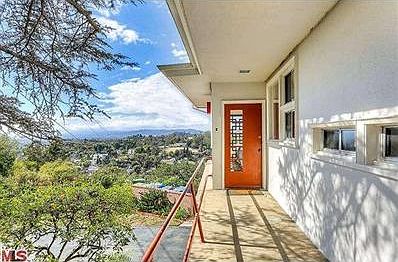 4th image of 2101 Park Dr