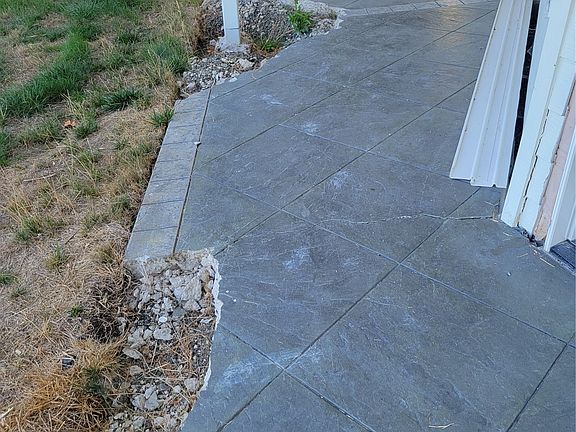 4th image of 629 E Harstine Heights Lane