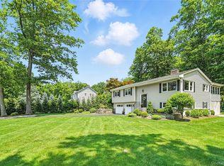 69 Clove Brook Dr, Cold Spring, NY 10516