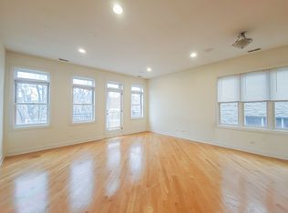 3249 N Seminary Ave #1A, Chicago, IL 60657