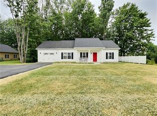 1 Fillmore St, Le Roy, NY 14482