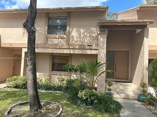 40 Chestnut Cir Photo 1