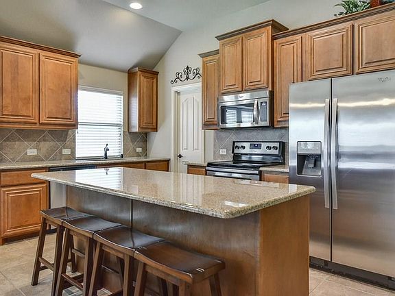 4th image of 5041 W Fall Dr