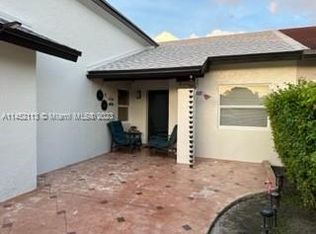 6931 SW 154th Ct, Miami, FL 33193