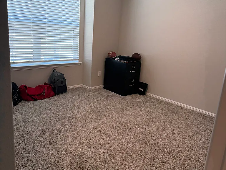 16413 Severn Ln — Photo 34