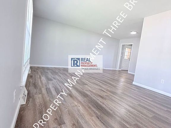 2nd image of 3930 Belcroft Dr