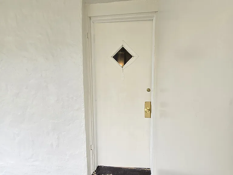 103 Capen St #2 — Photo 8