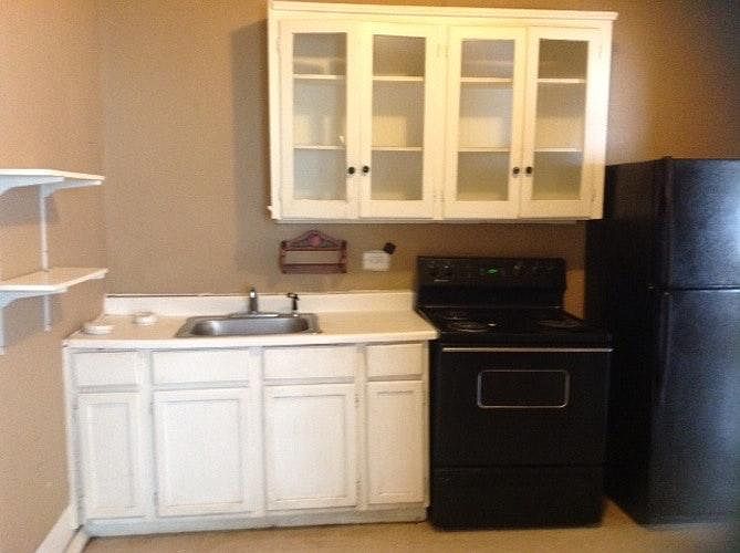 1st image of 106 Hollenbeck Ave APT 3