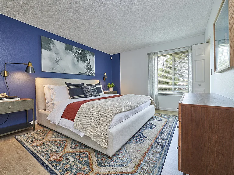 Greenwood Point Apartment Homes — Photo 22