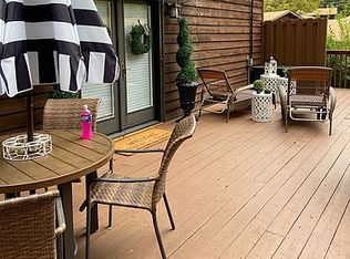 904 Hunters Ridge Rd, Charleston, WV 25314