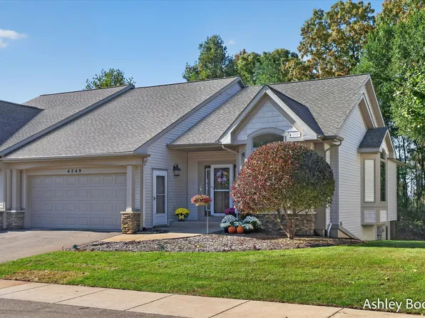 4349 Willow Lane Dr NE, Grand Rapids, MI 49525