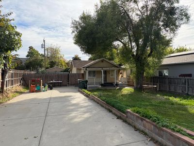 618 Santiago Ave, Sacramento, CA, 95815
