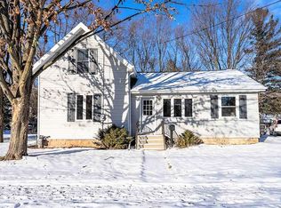 814 3rd St, De Pere, WI 54115