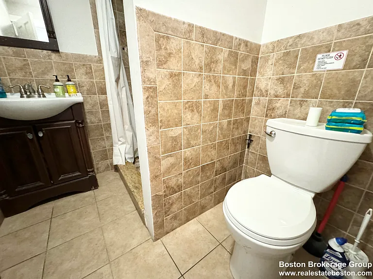 28 Sumner St — Photo 5