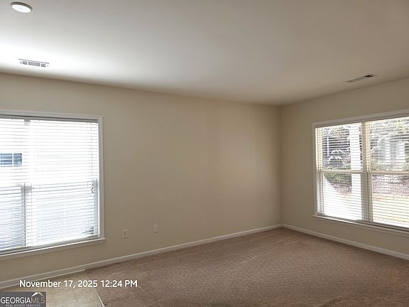 3rd image of 381 Sandy Springs Dr