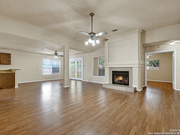 4th image of 16811 Vista Bluff Dr