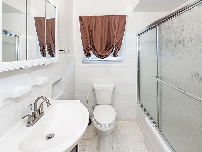 110 Gordon St — Photo 12