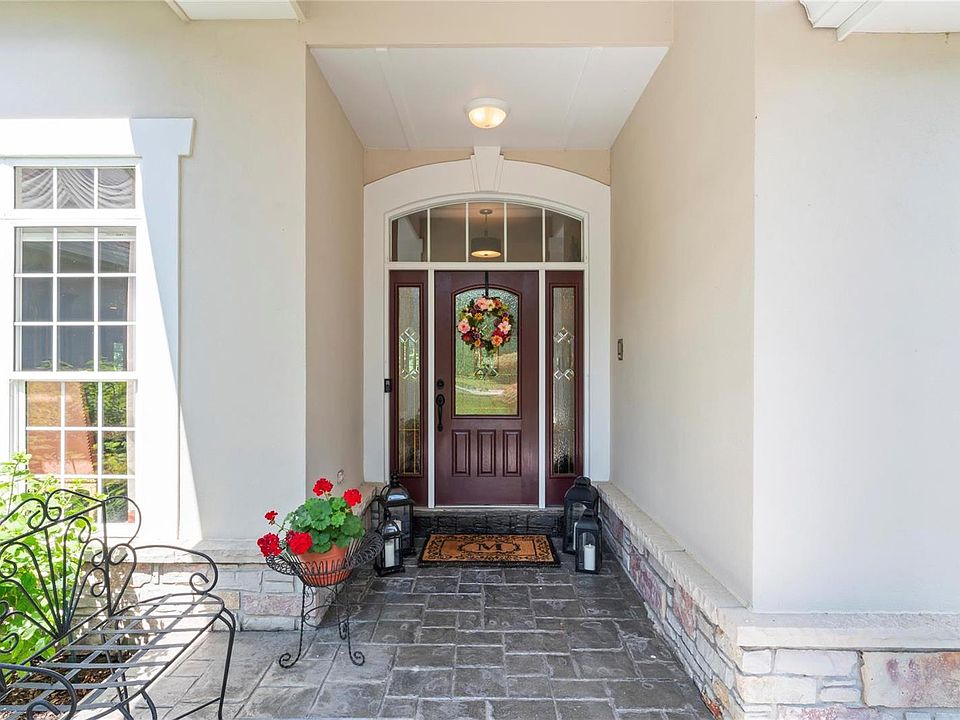 1426 Country Lake Estates Dr, Chesterfield, MO 63005 MLS 24038259