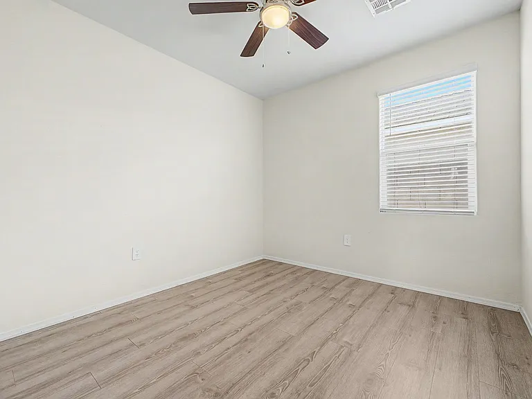 24654 N Corn St — Photo 18