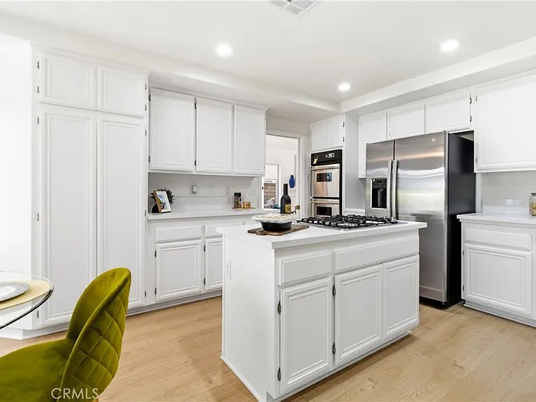 28360 Easton Ln — Photo 17