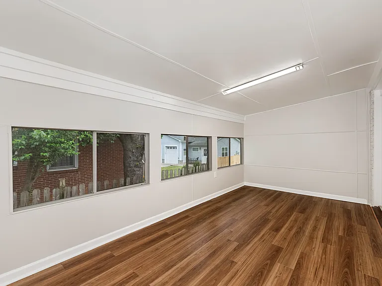 Sunroom/Flex Space