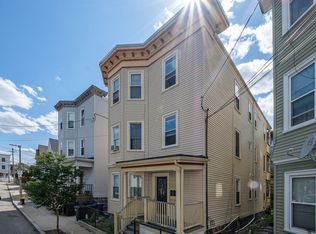 35 Newport St, Dorchester, MA 02125