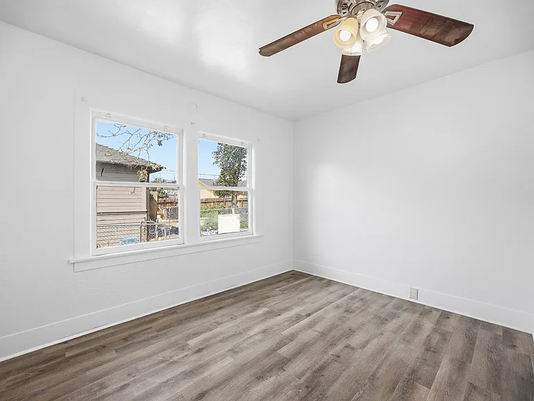 728 Lincoln St #C — Photo 14