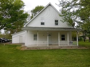 3705 S State Route 25, Mentone, IN