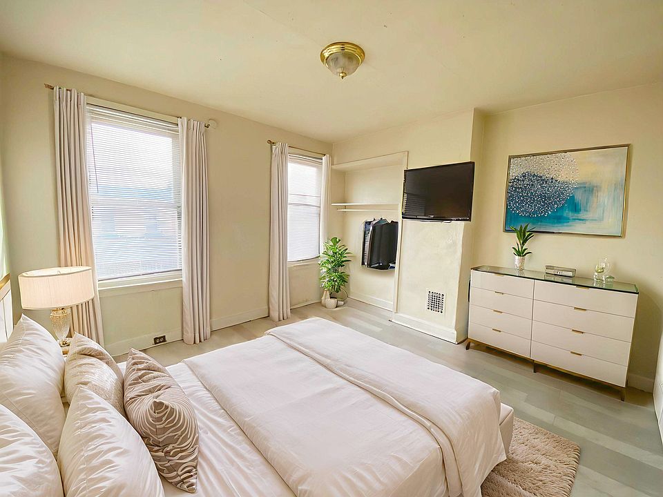 1st image of 3454 N Water St #2NDFL