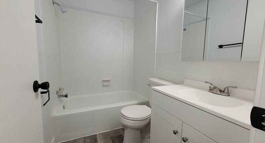 2nd image of 1440 Meadowview Dr #11146443