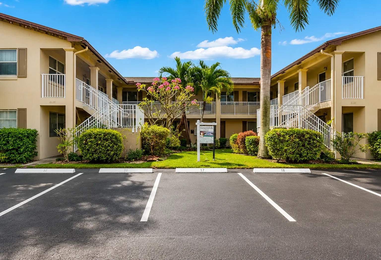 2130 NE 42 Ct Lighthouse Point, FL 33064 — Photo 2