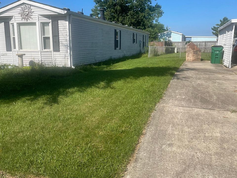 2nd image of 3262 Compass Dr