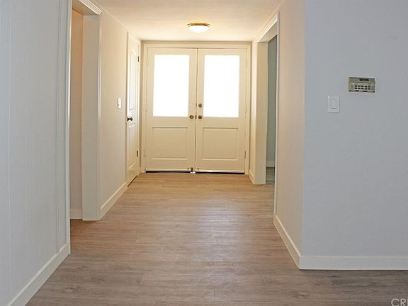 2nd image of 10119 Lasaine Ave