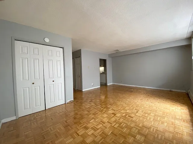 230 Gloucester St — Photo 4