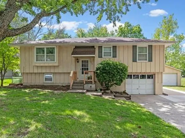 330 E Hatten St, Drexel, MO 64742