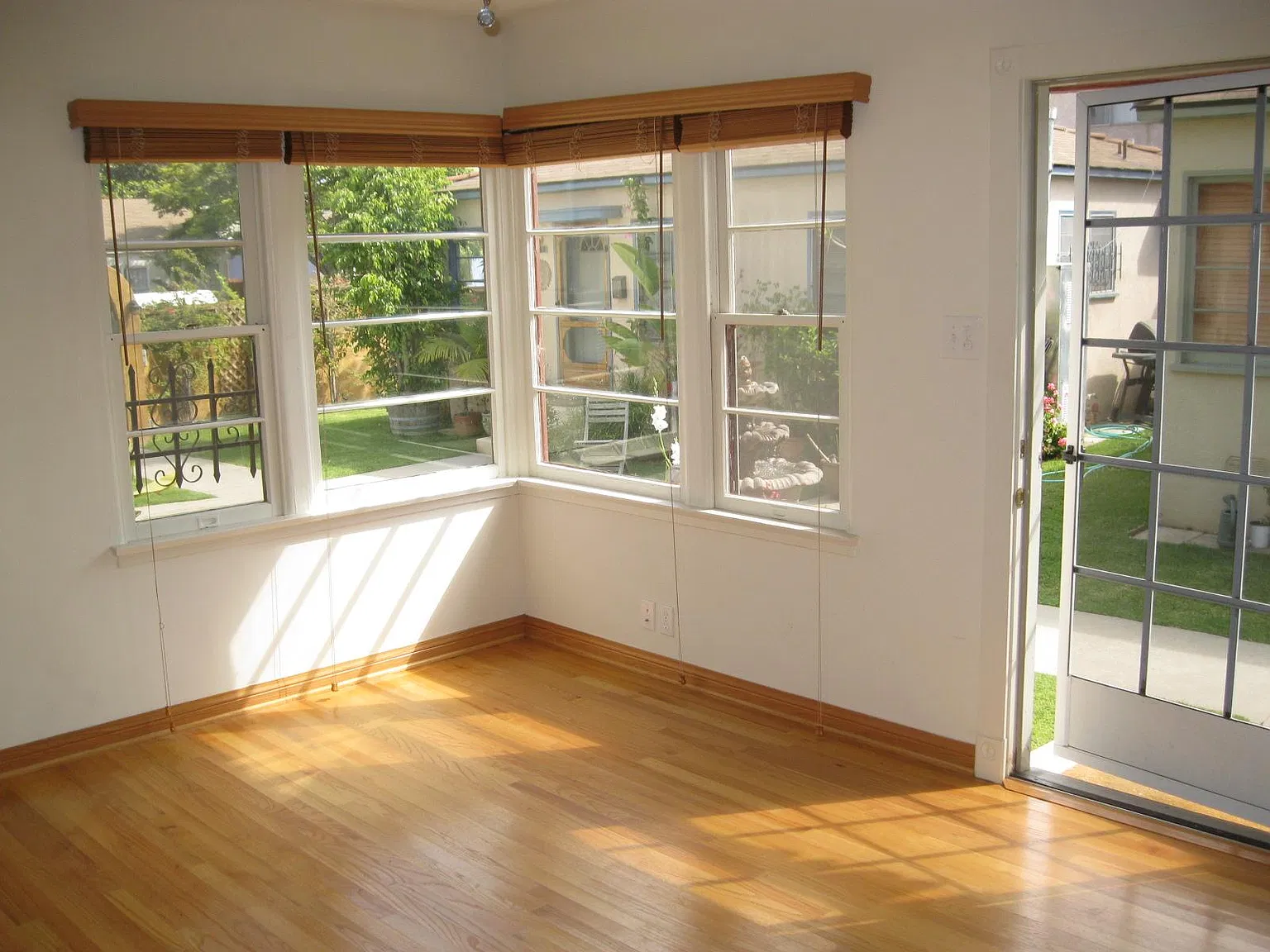 1 bed, 700 sqft, $3,600 — Photo 2